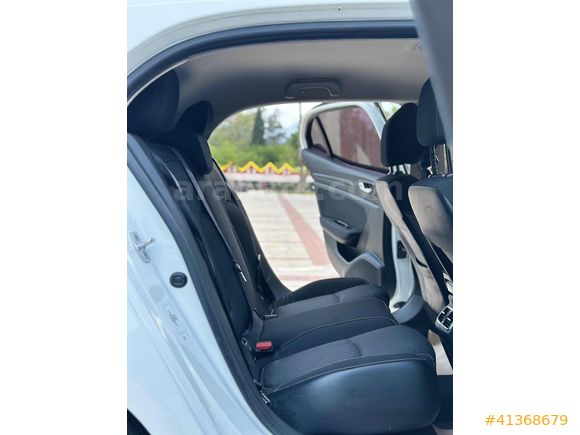 RENAULT MEGANE 4 - OTOMATİK - HATCHBACK - ANAHTARSIZ GİRİŞ ÇIKIŞ