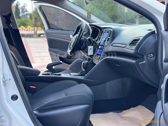 RENAULT MEGANE 4 - OTOMATİK - HATCHBACK - ANAHTARSIZ GİRİŞ ÇIKIŞ