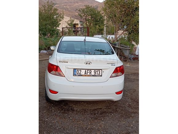 Sahibinden Hyundai Accent Blue 1.4 CVVT Mode Plus 2012 Model