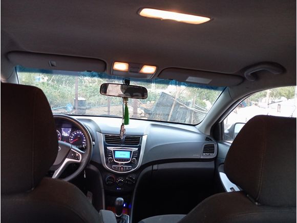 Sahibinden Hyundai Accent Blue 1.4 CVVT Mode Plus 2012 Model