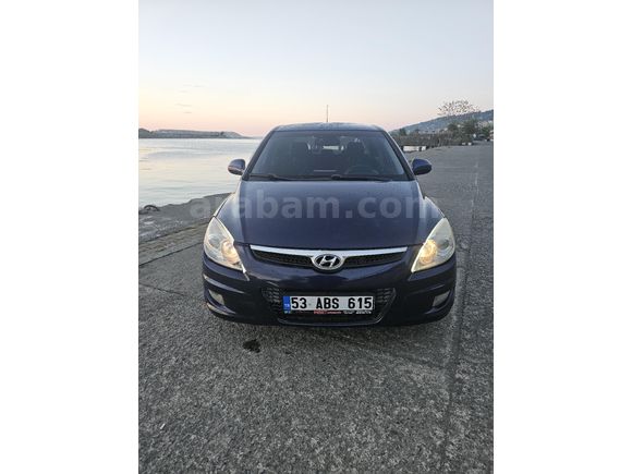 Galeriden Hyundai i30 1.6 CRDi Style Plus 2008 Model Rize