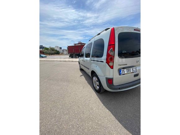 Sahibinden Renault Kangoo Multix 1.5 dCi Authentique 2012 Model 