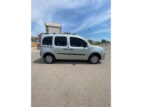 Sahibinden Renault Kangoo Multix 1.5 dCi Authentique 2012 Model 
