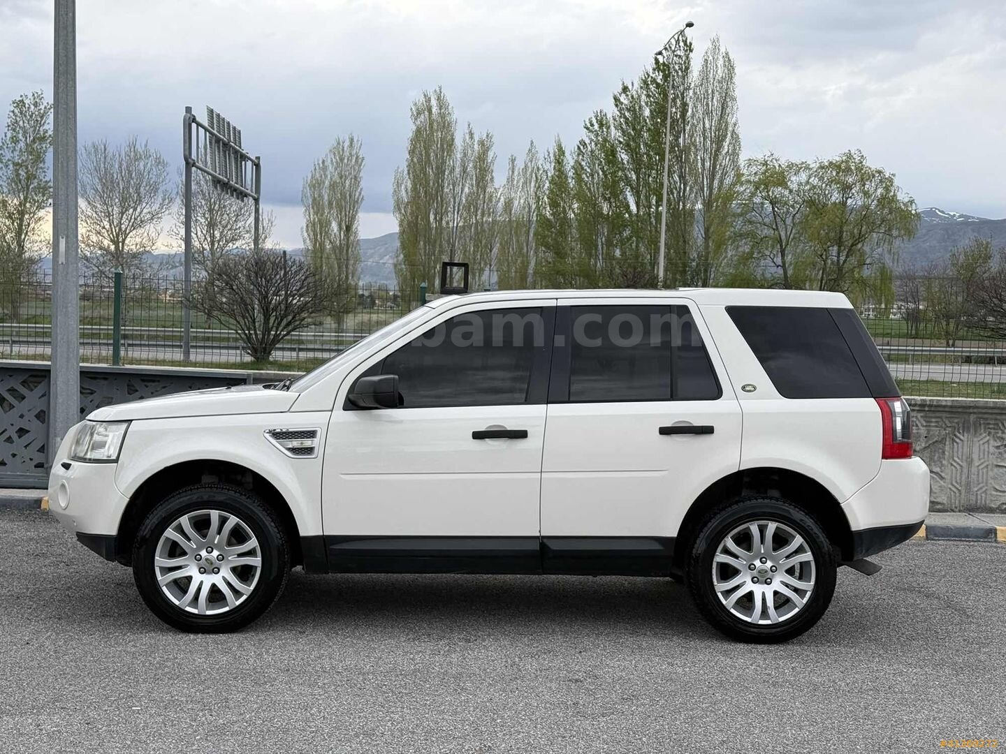 Galeriden Land Rover Freelander II 2.2 TD4 HSE 2010 Model Erzincan 312.000 km Beyaz 6