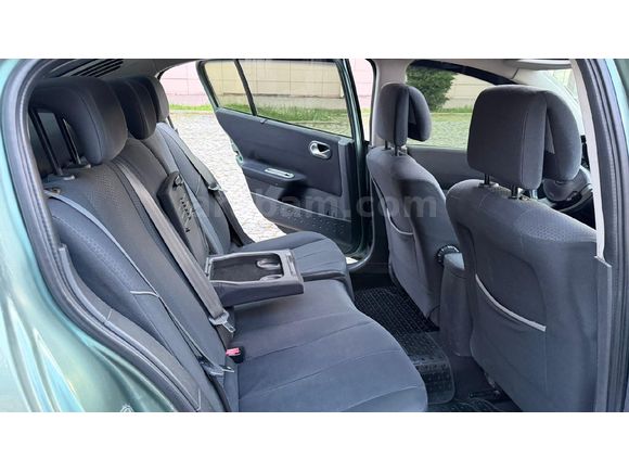 Sahibinden Renault Megane 1.6 Dynamique 2004 Model