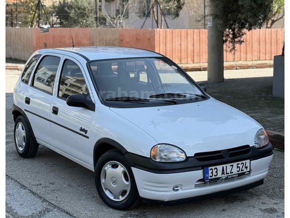 Galeriden Opel Corsa 1.4 Swing 1996 Model Mersin