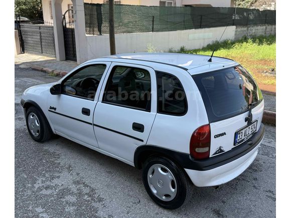 Galeriden Opel Corsa 1.4 Swing 1996 Model Mersin