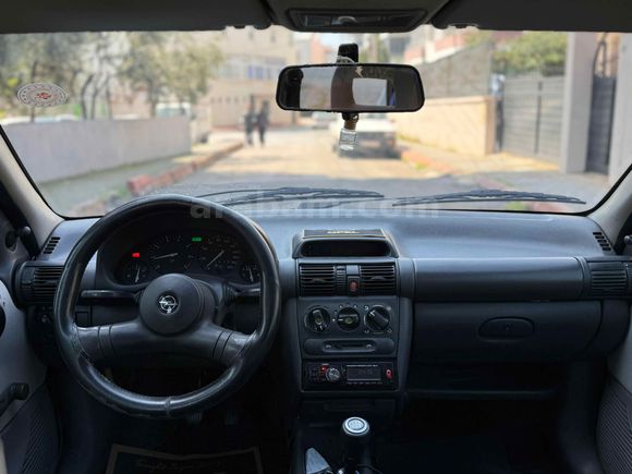 Galeriden Opel Corsa 1.4 Swing 1996 Model Mersin