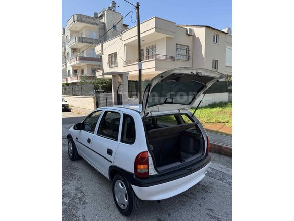 Galeriden Opel Corsa 1.4 Swing 1996 Model Mersin
