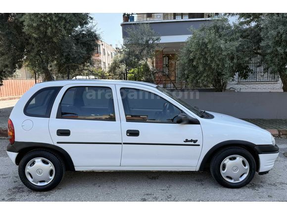 Galeriden Opel Corsa 1.4 Swing 1996 Model Mersin