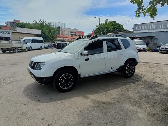 HATASIZ~BOYASIZ~2016 DUSTER 1.5DCİ LAUREATE 110HP KARTA12TAKSİT