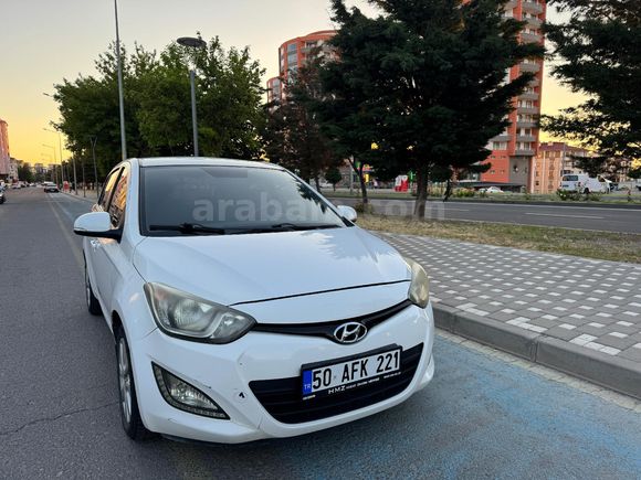 i20 1.4 OTOMATİK Sense 2014 Model