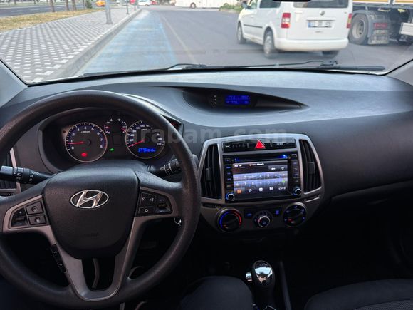i20 1.4 OTOMATİK Sense 2014 Model