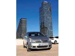 Sahibinden Toyota Verso 1.6 Comfort 2005 Model