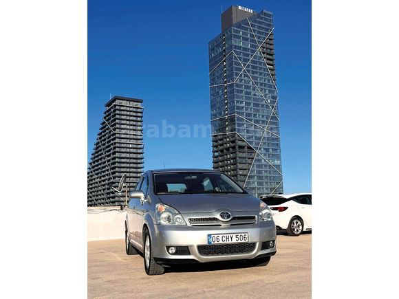 Sahibinden Toyota Verso 1.6 Comfort 2005 Model