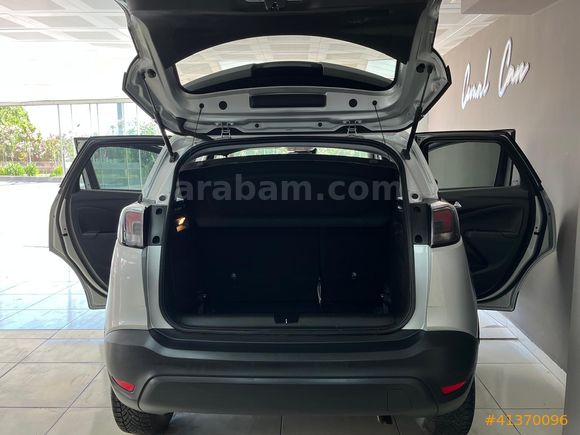 CEMAL CAN' DAN 2022 OPEL CROSSLAND 1,2 T ESSENTİAL HATASIZ