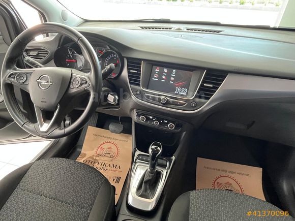 CEMAL CAN' DAN 2022 OPEL CROSSLAND 1,2 T ESSENTİAL HATASIZ