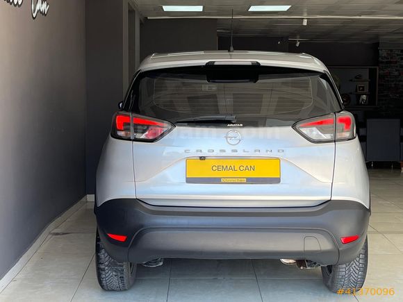 CEMAL CAN' DAN 2022 OPEL CROSSLAND 1,2 T ESSENTİAL HATASIZ