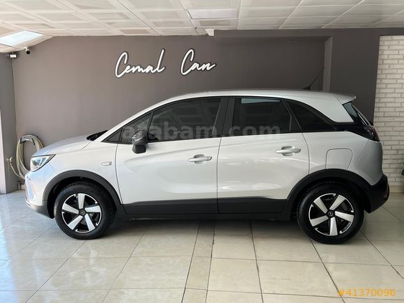 CEMAL CAN' DAN 2022 OPEL CROSSLAND 1,2 T ESSENTİAL HATASIZ