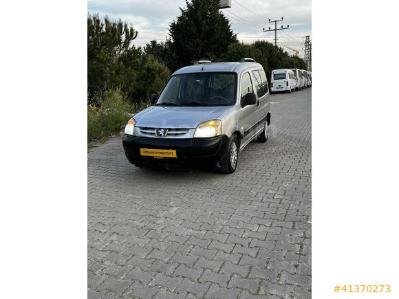 Takasta geldi ilk gelen alır