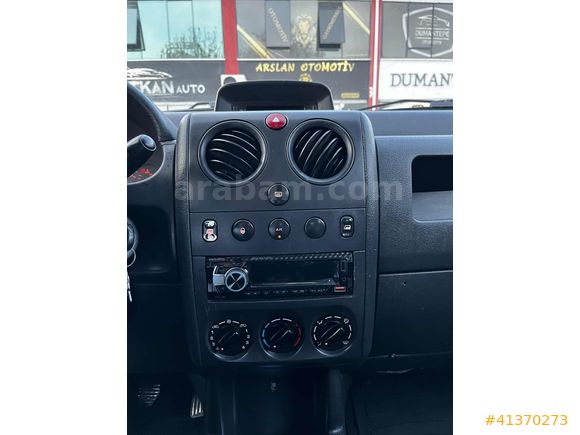 Takasta geldi ilk gelen alır
