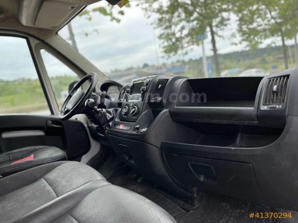 2022 Model Citroen Jumer futuralı