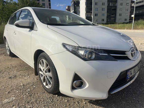 Sahibinden Toyota Auris 1.6 Advance 2013 Model 