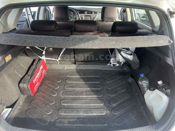 Sahibinden Toyota Auris 1.6 Advance 2013 Model 