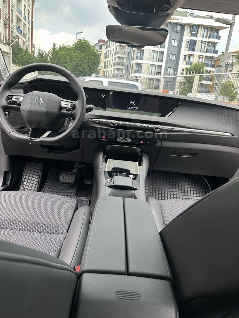 Sahibinden DS Automobiles DS4 1.5 BlueHDi Pallas 2024 Model İstanbul 28.000 km Füme 2