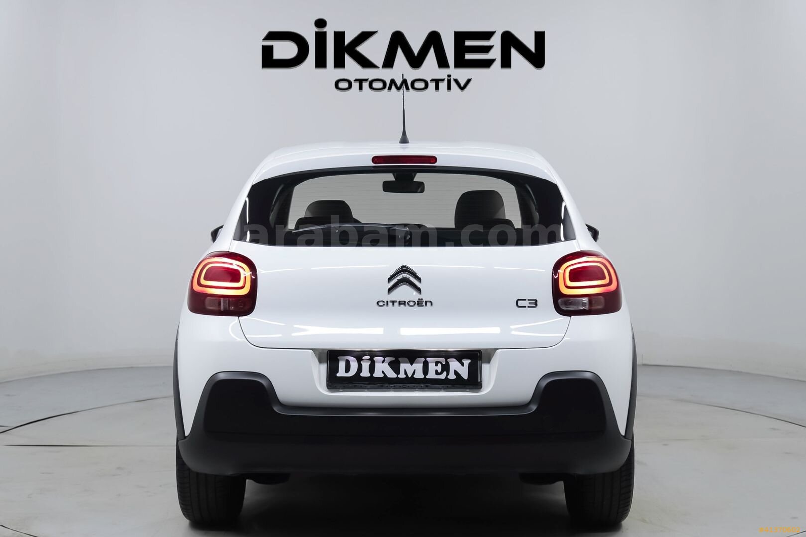 Galeriden Citroen C3 1.2 PureTech Feel Bold 2024 Model İstanbul 59.000 km Beyaz 5