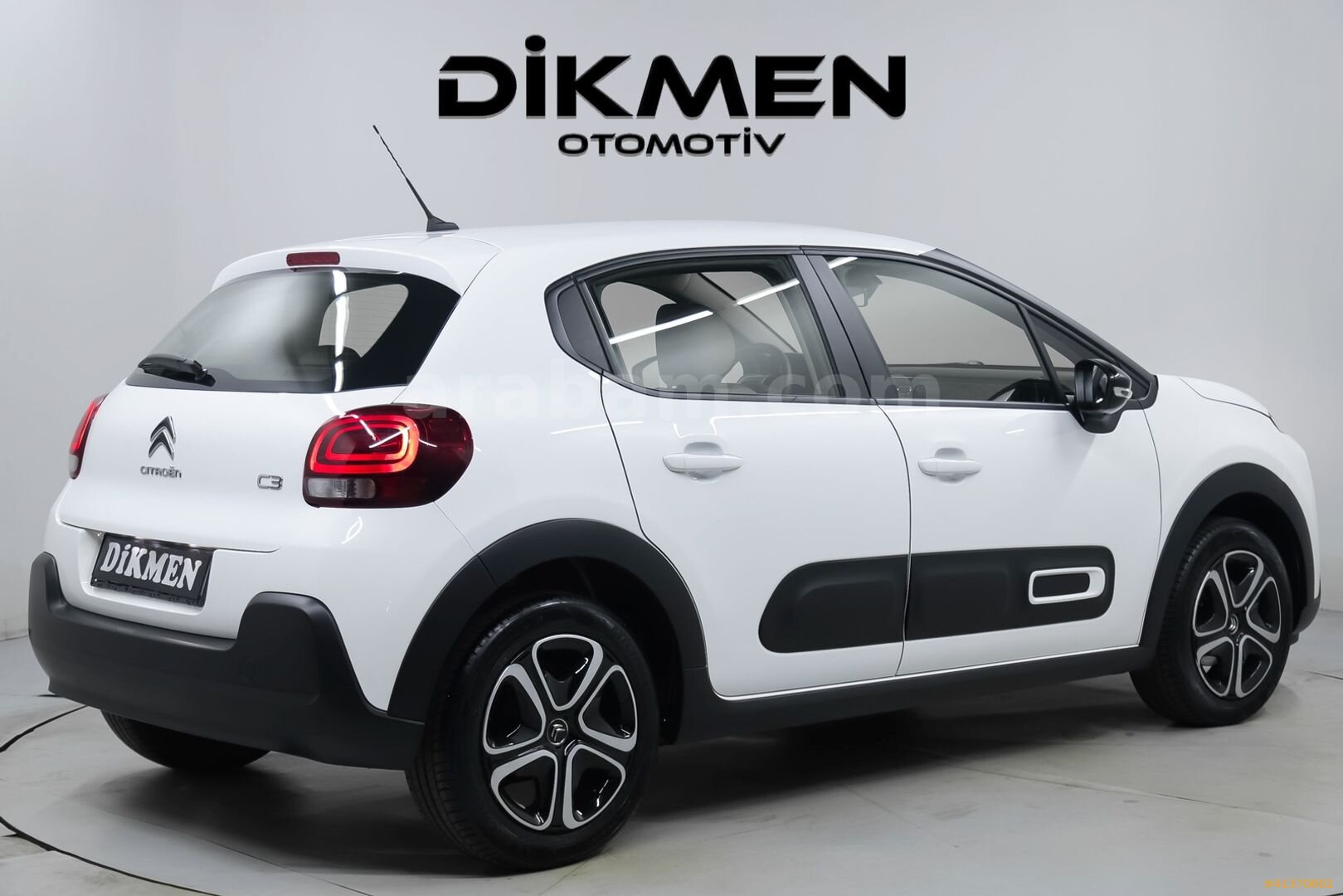 Galeriden Citroen C3 1.2 PureTech Feel Bold 2024 Model İstanbul 59.000 km Beyaz 6