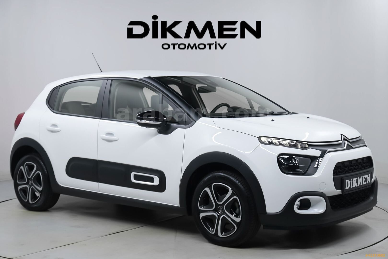 Galeriden Citroen C3 1.2 PureTech Feel Bold 2024 Model İstanbul 59.000 km Beyaz 1