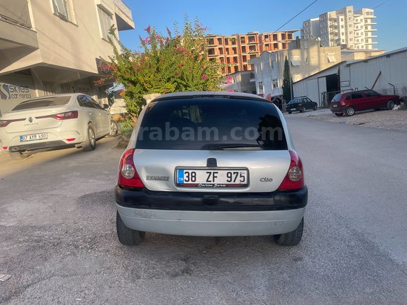Clio 2 1.6 Temiz Aile Arabası