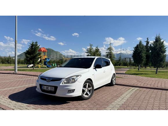 Sahibinden Hyundai i30 1.6 CRDi Team 2011 Model 