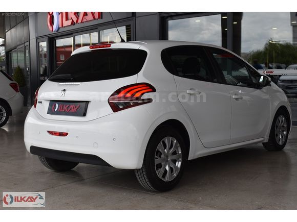İLKAY'DAN 2016 PEUGEOT 208 ACTİVE 1.6 e-HDİ 92 BG 176,000 KM'DE