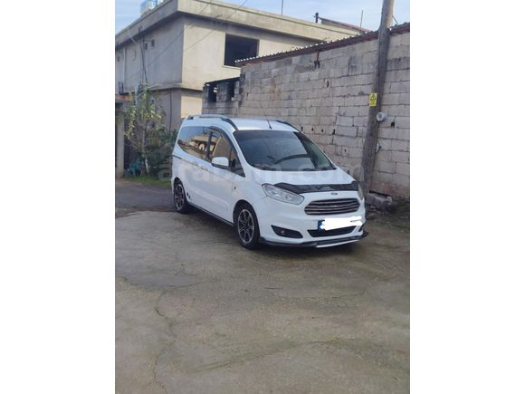 Sahibinden Ford Tourneo Courier 1.6 TDCi Titanium 2016 Model  500.000 km Beyaz