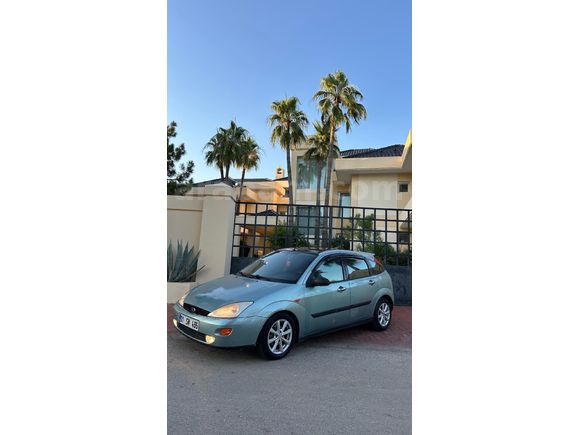 Sahibinden Ford Focus 1.6 Ghia 2000 Model