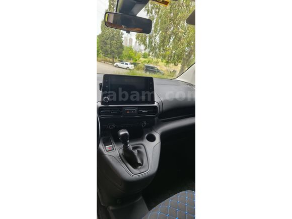 Sahibinden Opel Combo 1.5 CDTI Excellence 2023 Model 