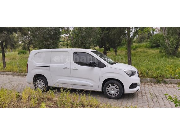 Sahibinden Opel Combo 1.5 CDTI Excellence 2023 Model 