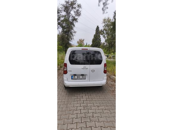 Sahibinden Opel Combo 1.5 CDTI Excellence 2023 Model 
