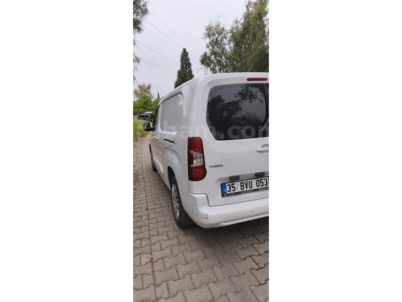 Sahibinden Opel Combo 1.5 CDTI Excellence 2023 Model 