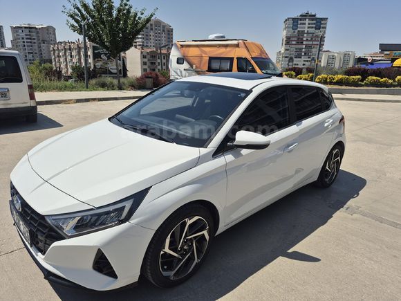 2023 i20 1.4 MPI Elite CVT + Sunroof + PPF | 21.800 KM | Yetkili Servis Bakımlı