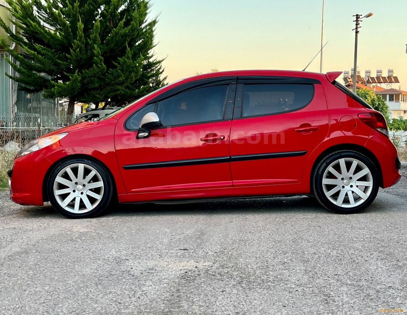 Galeriden Peugeot 207 1.4 HDi Trendy 2010 Model Antalya 330.000 km Kırmızı 7