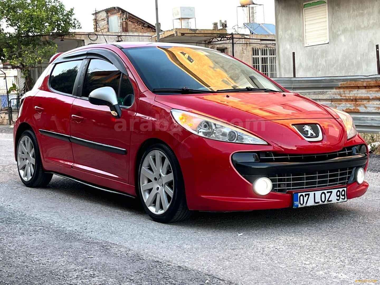 Galeriden Peugeot 207 1.4 HDi Trendy 2010 Model Antalya 330.000 km Kırmızı 2