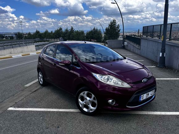 Sahibinden Ford Fiesta 1.4 Titanium 2011 Model 