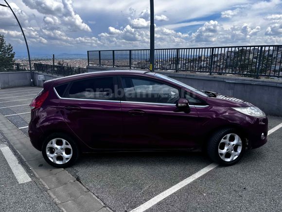Sahibinden Ford Fiesta 1.4 Titanium 2011 Model 