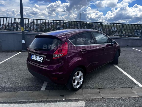 Sahibinden Ford Fiesta 1.4 Titanium 2011 Model 