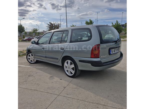 Sahibinden Renault Megane 1.6 RNA 1999 Model