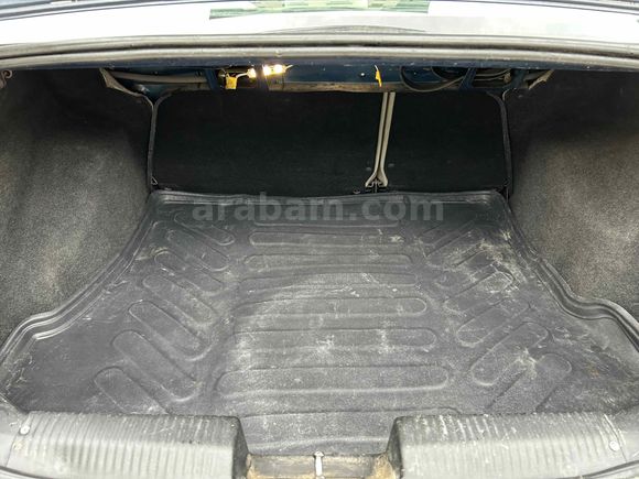 Sahibinden Ford Focus 1.6 Ghia 2004 Model 