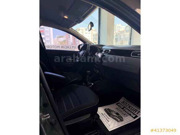 2024 MODEL 53.000 KM HATASIZ 1.3 OTOMATİK DUSTER